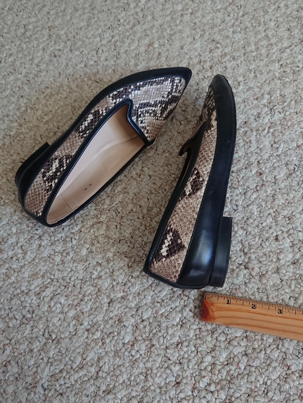 Jon Josef Gatsby Loafers Snake-Print Pointed Toe in Beige and Black size 7.5